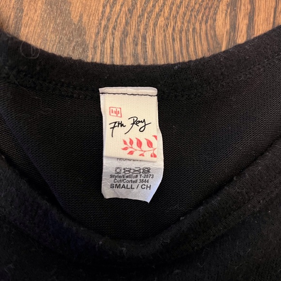 Aztec top - Picture 3 of 3